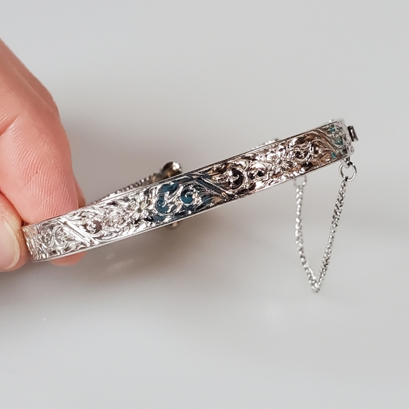 Antique Silver Textured Bracelet with Rhinestones and Pearls - Picture 4 of 7